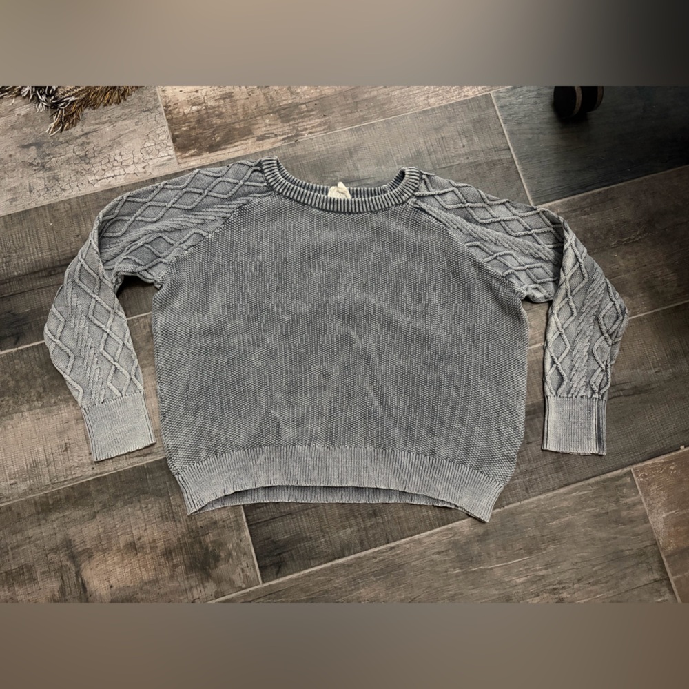 BiBi Gray Women's Sweater with Textured Sleeves